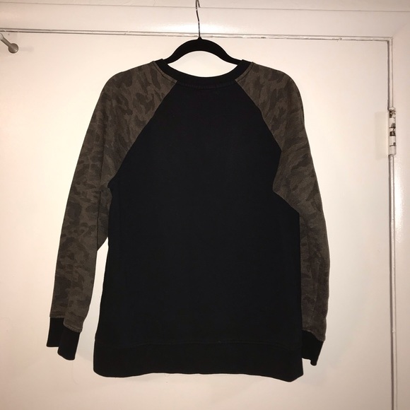 Black/camo sweater - Picture 3 of 3
